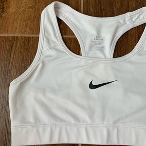 Nike Dri-Fit Swoosh Sports Bra White And Black